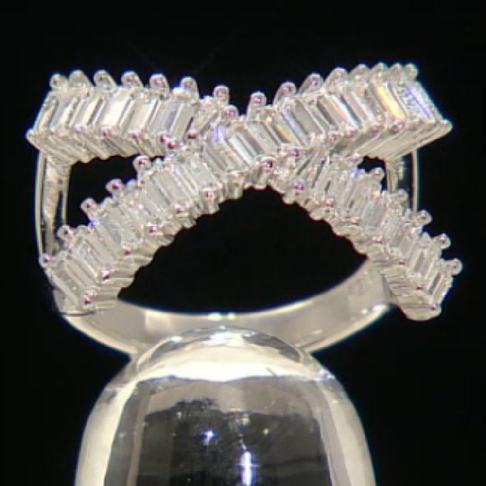 Bella Luce Diamond Simulant 2.99ctw Baguette